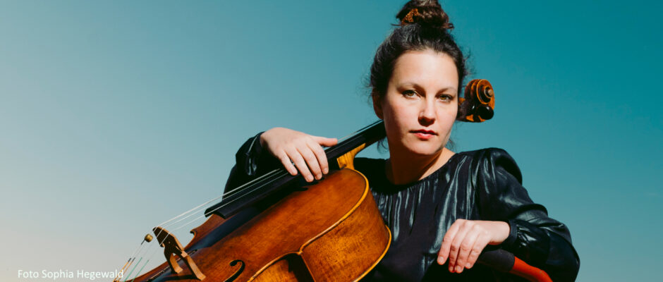 Die Cellistin Sophie-Justine Herr gibt ihr Solo-Debüt