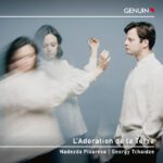 Cover L’Adoration de la Terre – Das Klavierduo Pisareva–Tchaidze mit Werken von Igor Strawinsky, Claude Debussy und Béla Bartók